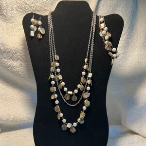Premier Designs Multi-Layered Mother of Pearl and Shells Necklace Set